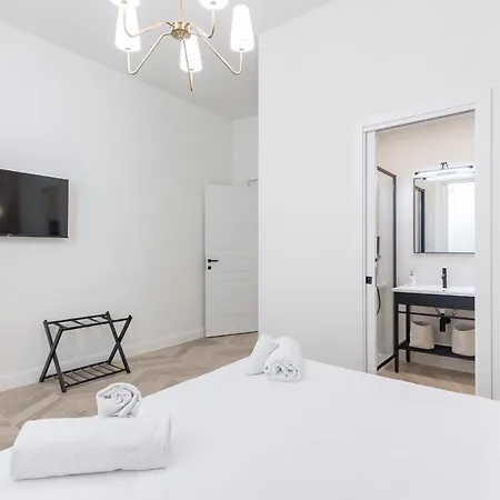 NINA'S HOUSE - Monti Residences-3