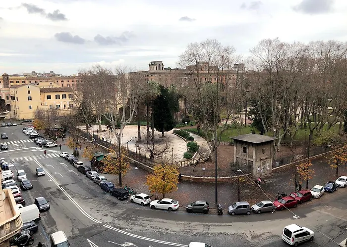 Large Apartment In Rome City Center